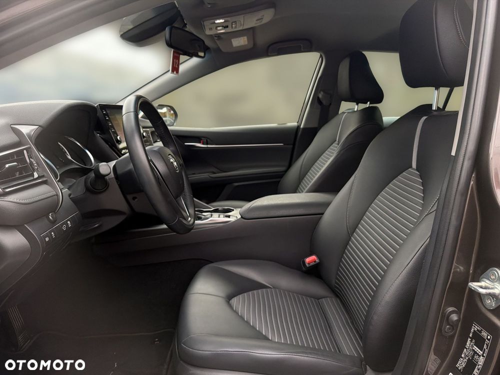 Toyota Camry 2.5 Hybrid Prestige CVT - 16