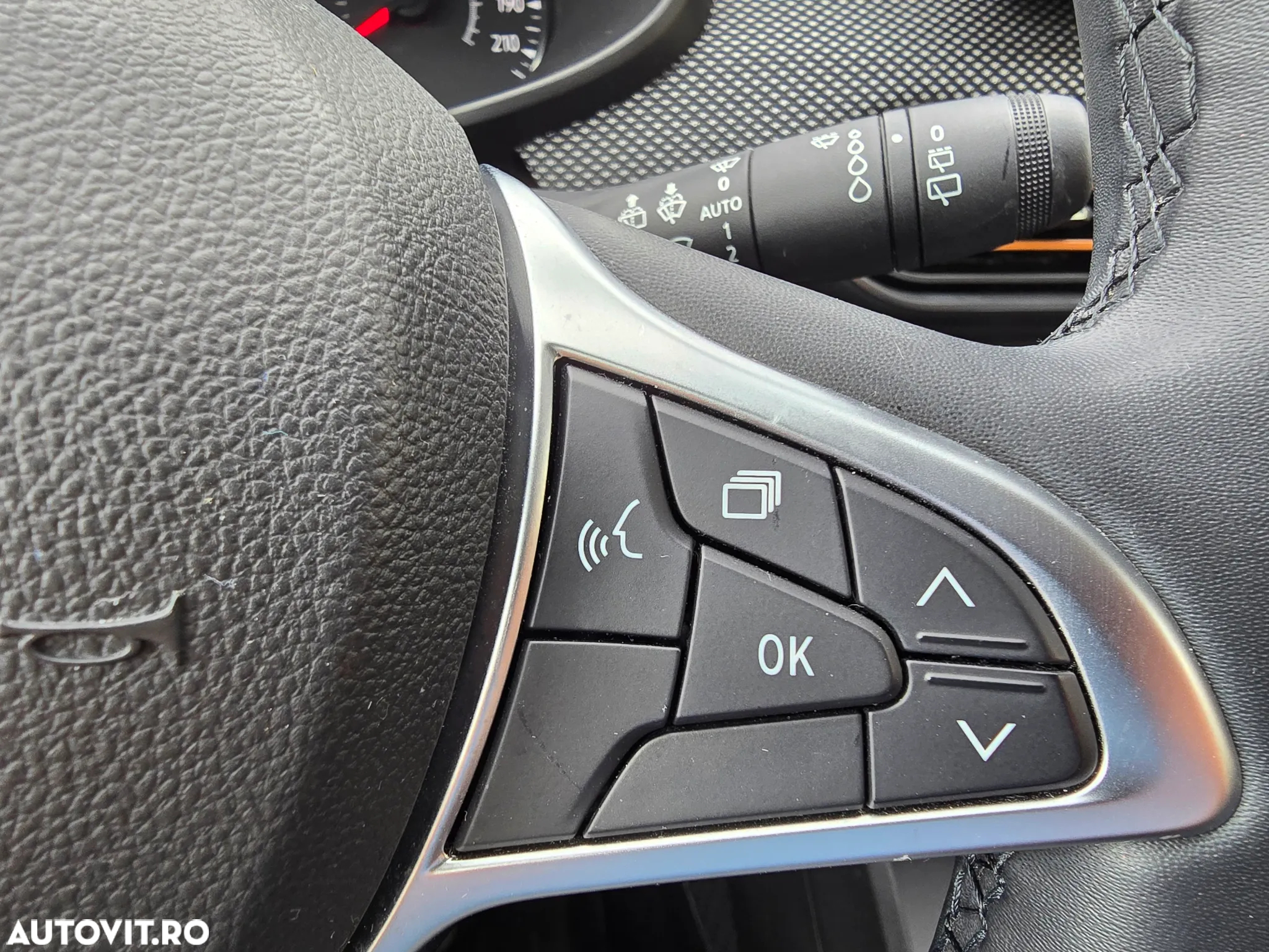 Dacia Sandero Stepway TCe 90 MT6 Comfort - 40