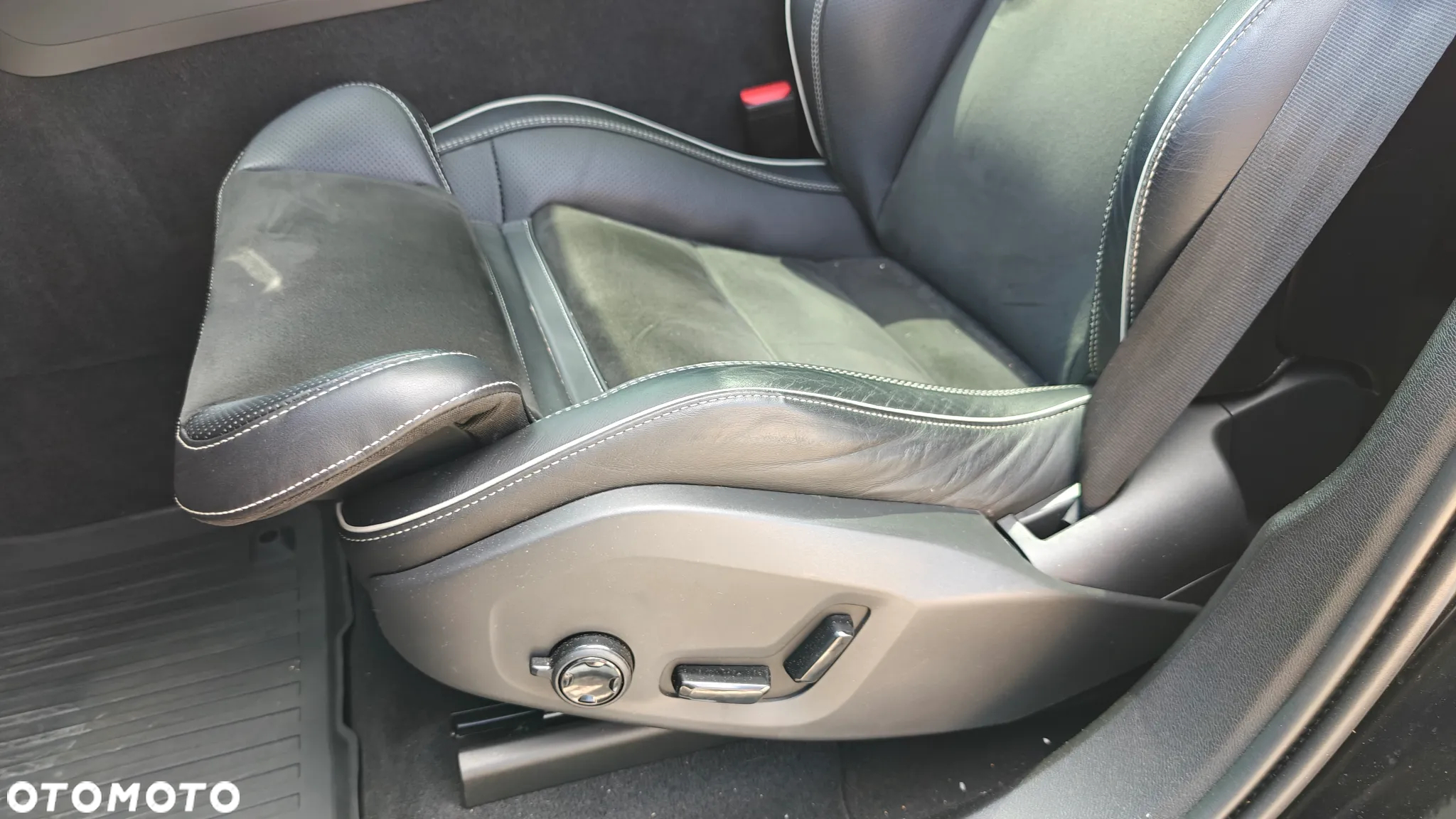 Volvo XC 60 T6 AWD Geartronic RDesign - 20