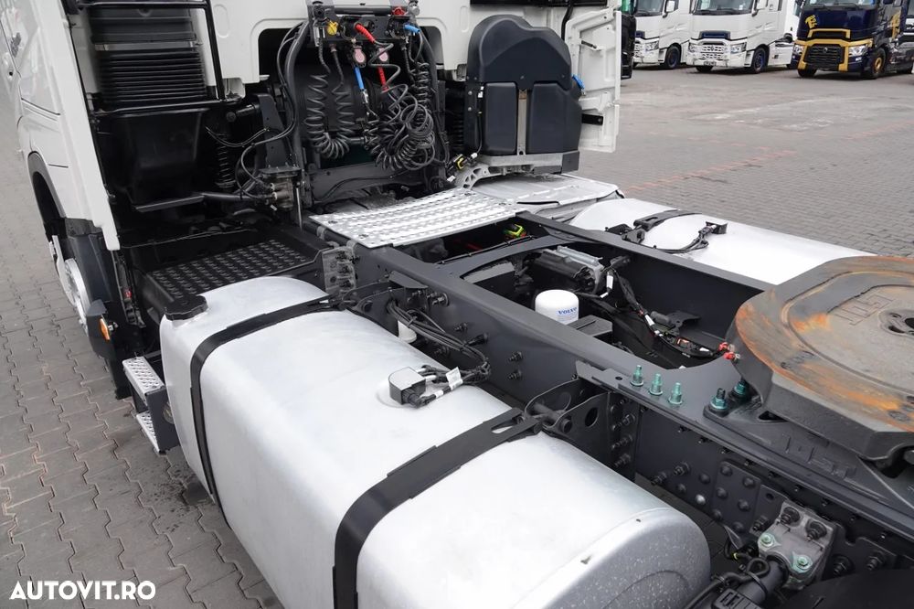 Volvo FH 460 / XXL / I-SHIFT / 2023 R / EURO 6 - 13