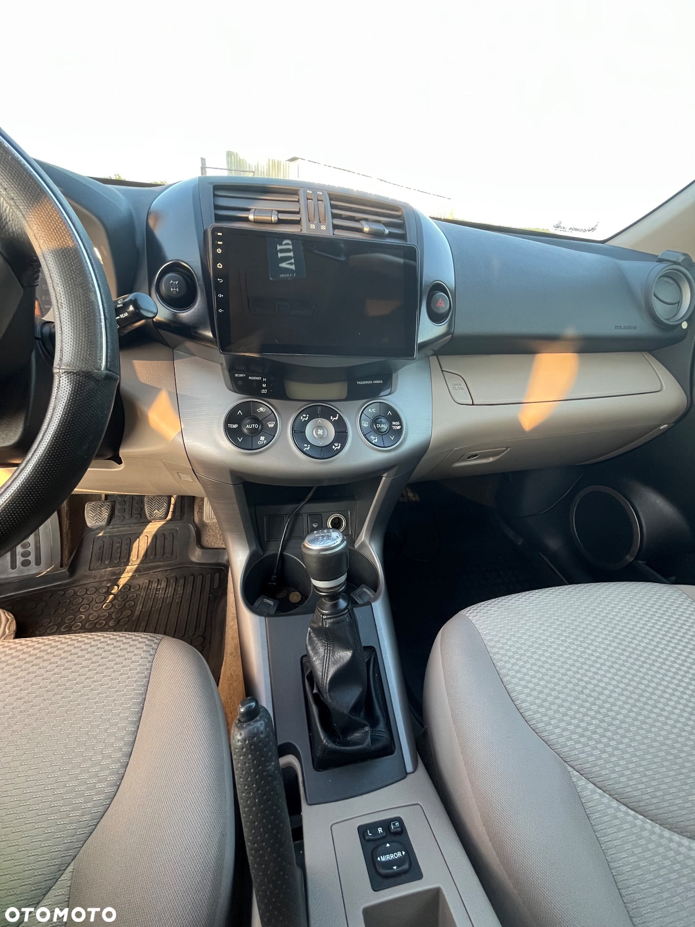 Toyota RAV4 2.2 D-4D Prestige - 12