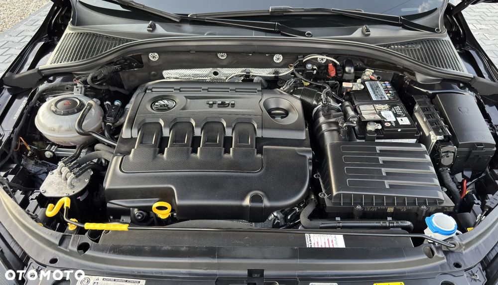 Skoda Octavia 2.0 TDI 4x4 DSG RS - 35