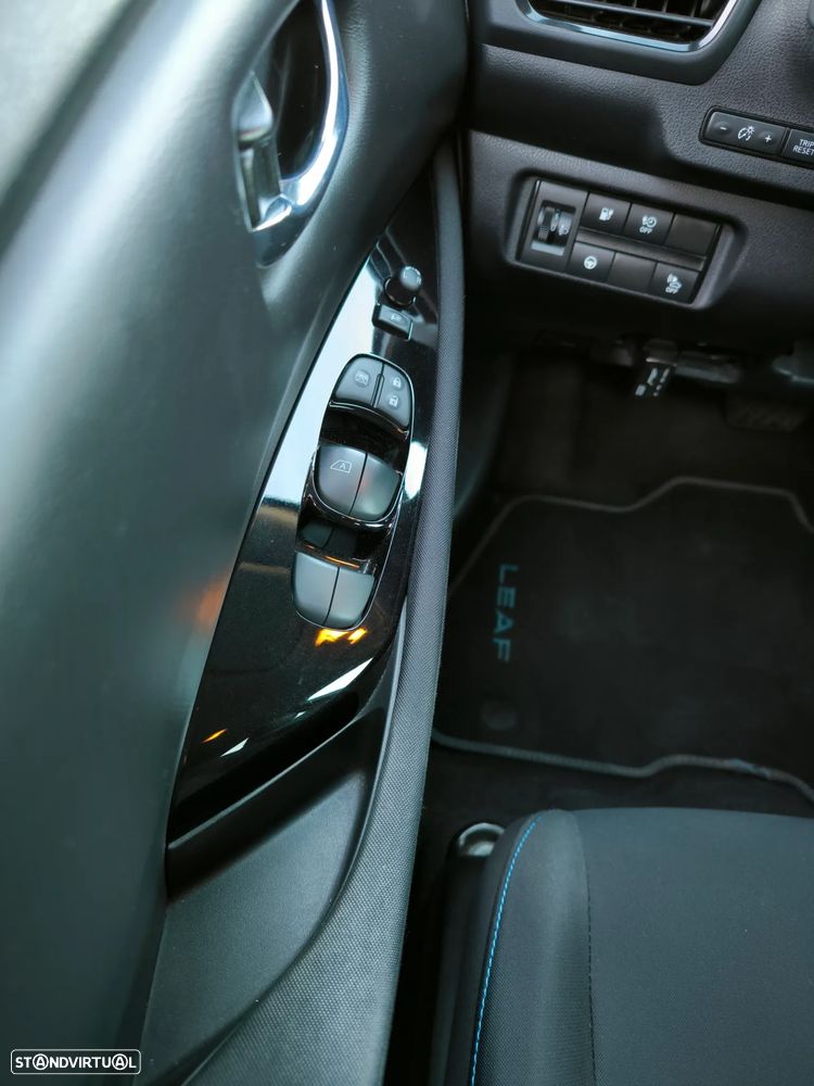 Nissan Leaf N-Connecta - 7