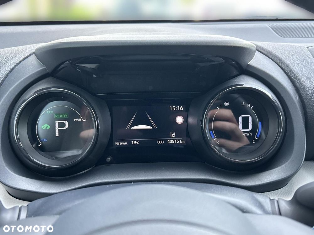 Toyota Yaris - 16