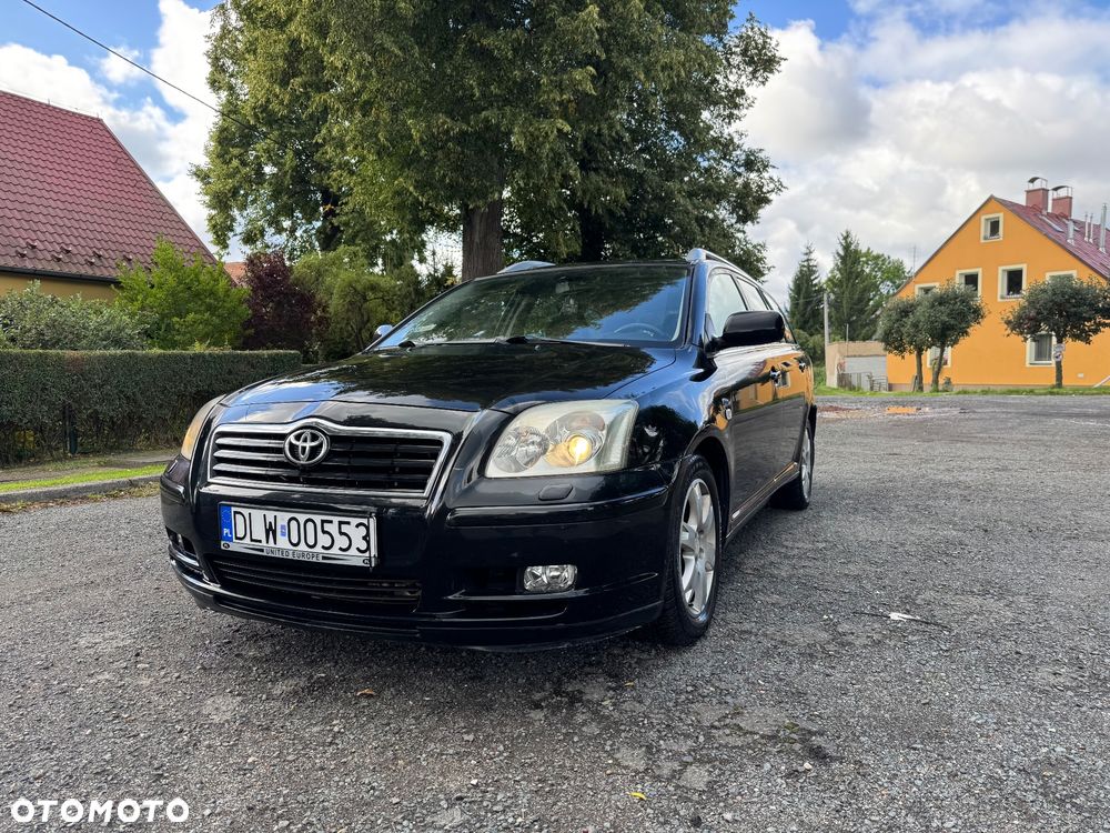 Toyota Avensis 2.0 D-4D - 1