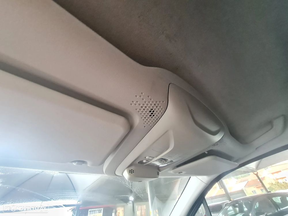 Peugeot Partner Premium 1.6 HDi 100CV * Gps/AC/ IVA incluído - 28