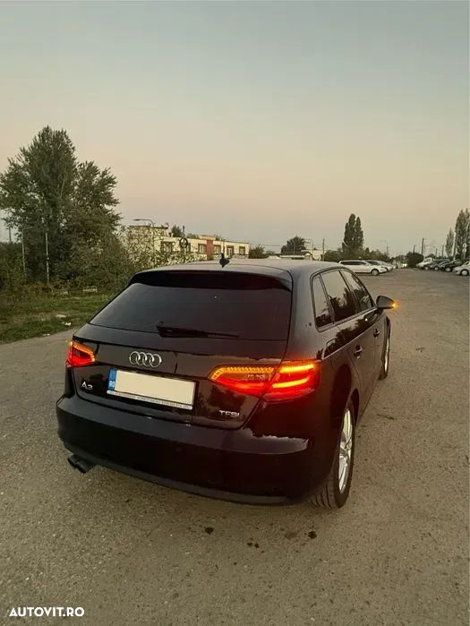 Audi A3 Sportback 1.4 TFSI Ambiente - 3