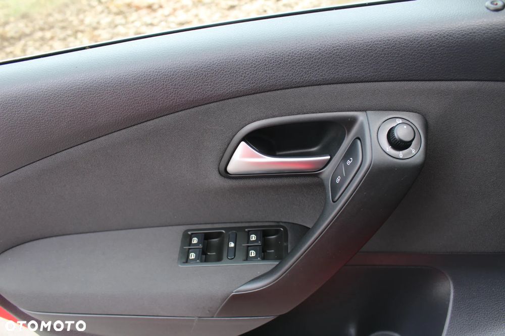 Volkswagen Polo - 16