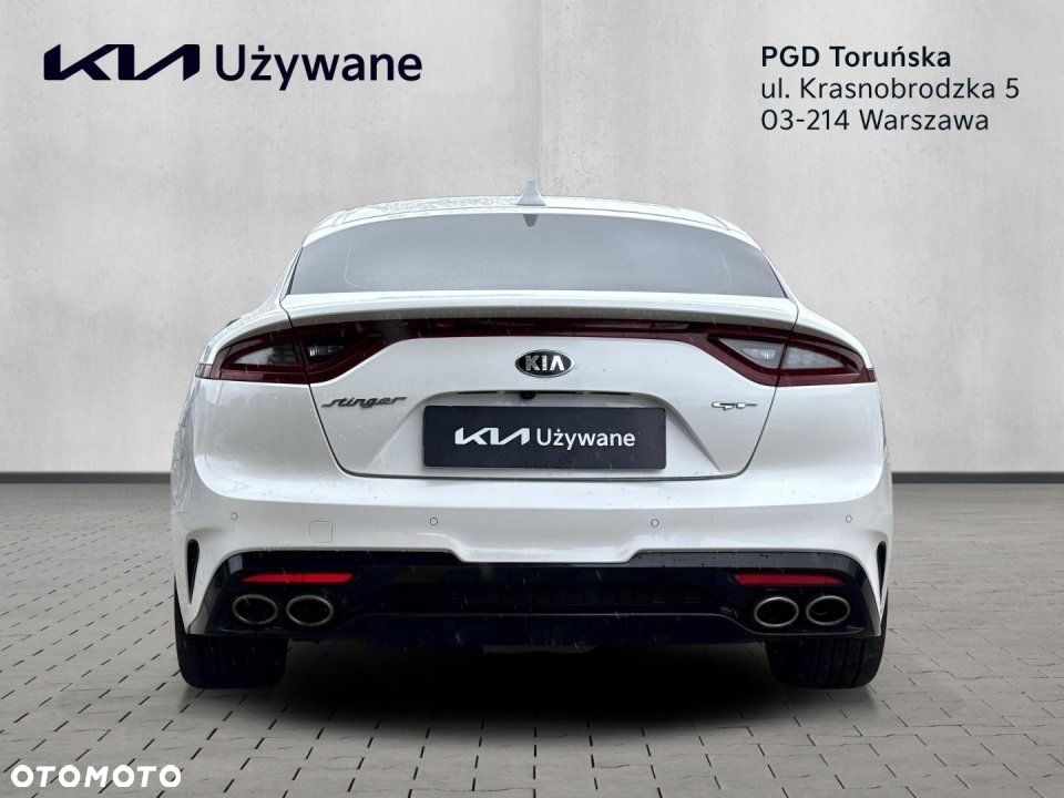 Kia Stinger - 6