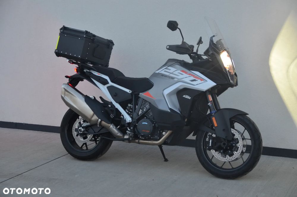 KTM Super Adventure - 22