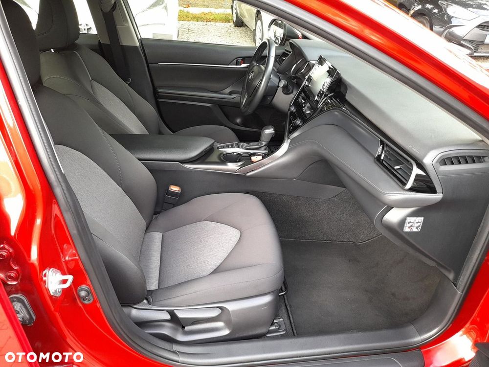 Toyota Camry 2.5 Hybrid Comfort CVT - 16