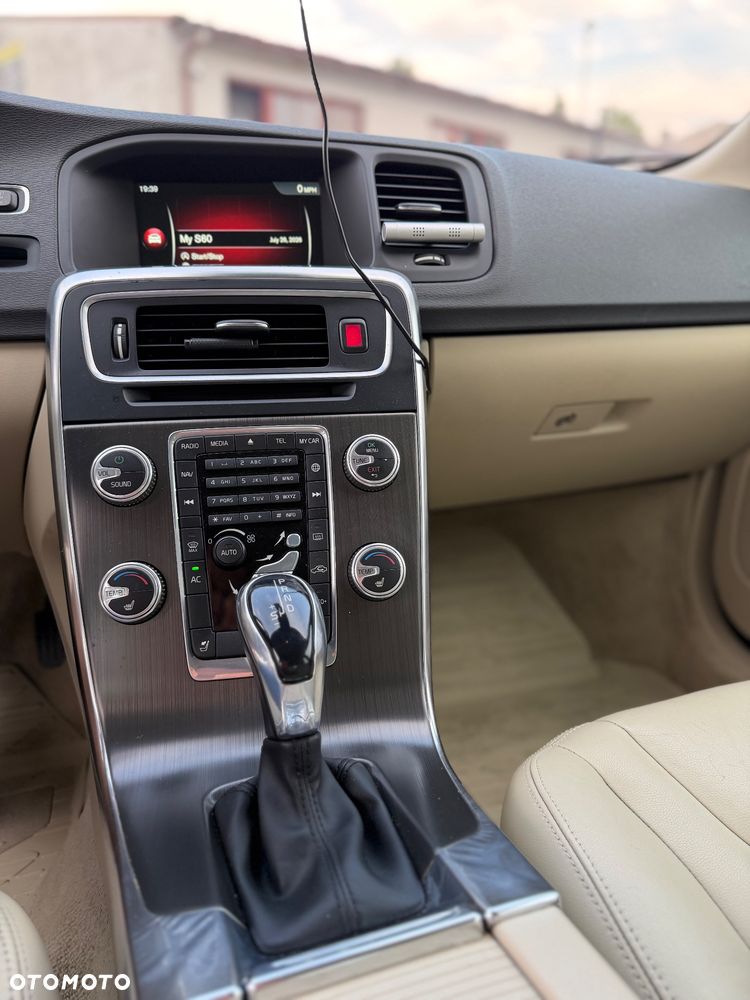 Volvo S60 T5 Geartronic Momentum - 24