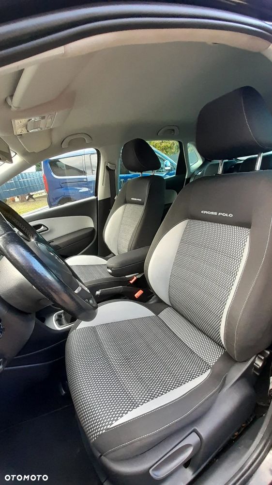 Volkswagen Polo Cross 1.4 16V - 8