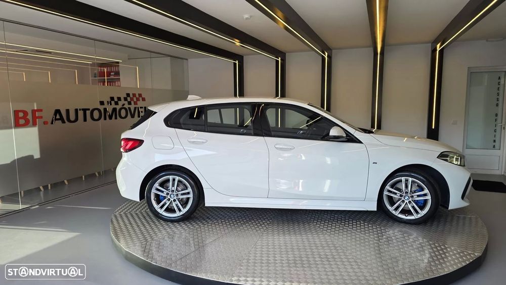 BMW 116 d Pack Desportivo M - 9