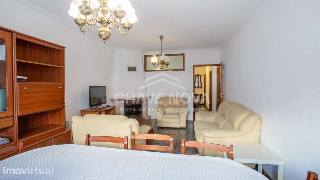 LA - T2 luminoso com varanda, 102  m² ,Duas frentes, Vila Nova de Gaia - Grande imagem: 3/26