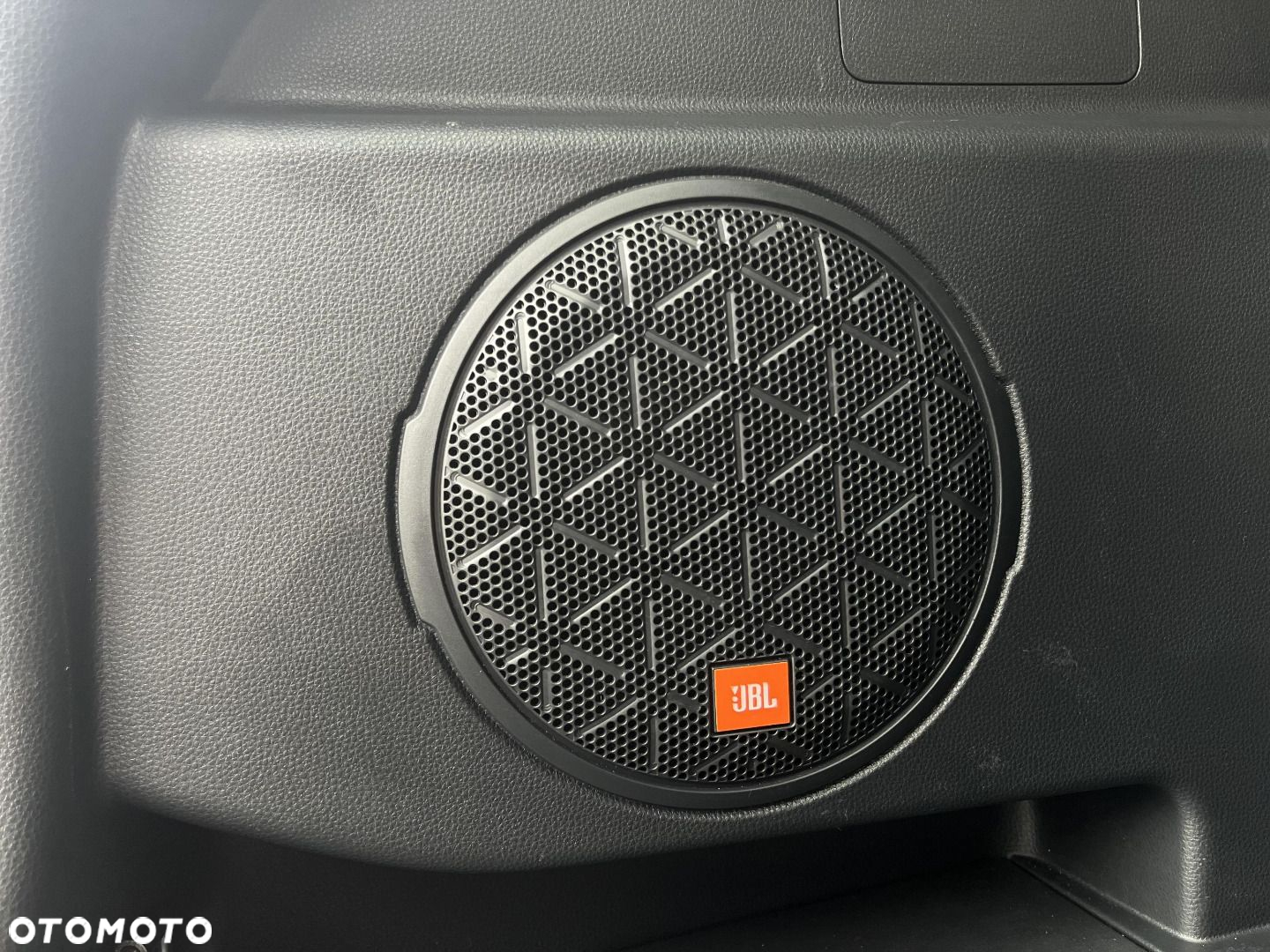 Toyota RAV4 - 22