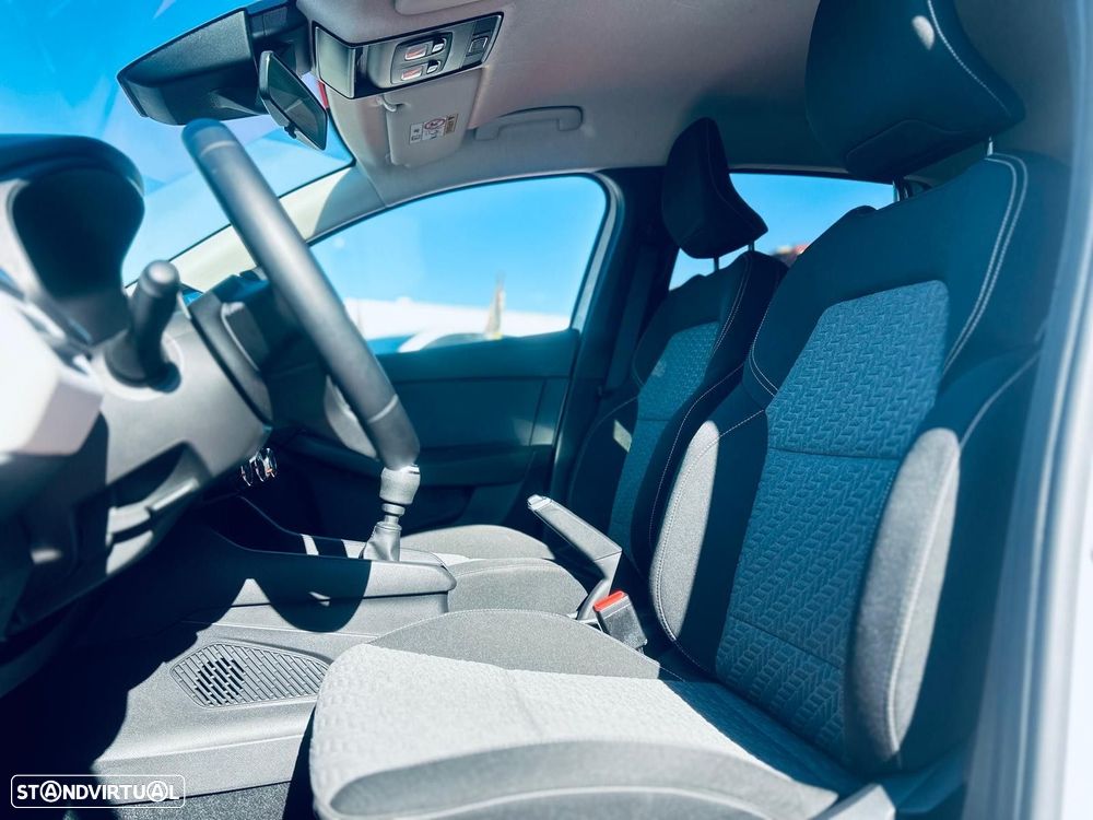 Renault Clio 1.0 TCe Evolution - 15