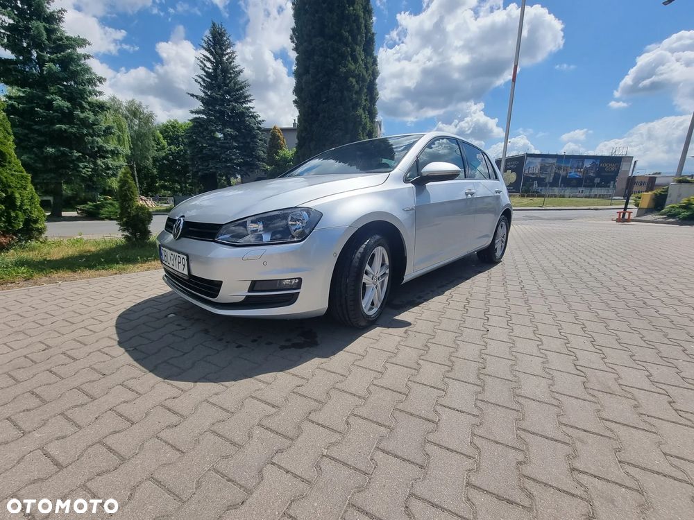 Volkswagen Golf - 6