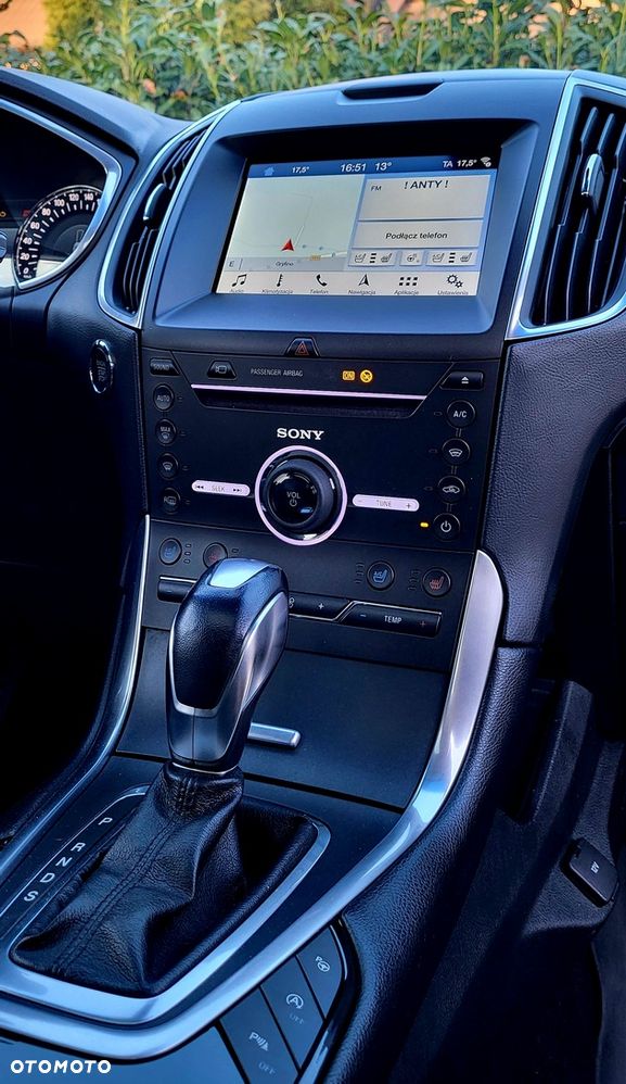 Ford Edge 2.0 TDCi Bi-Turbo 4x4 Sport - 16