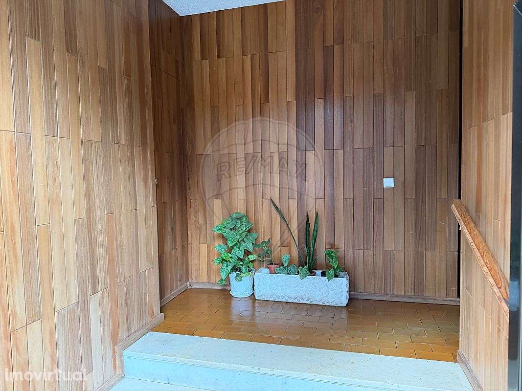 Apartamento T2 para arrendamento - Grande imagem: 2/18