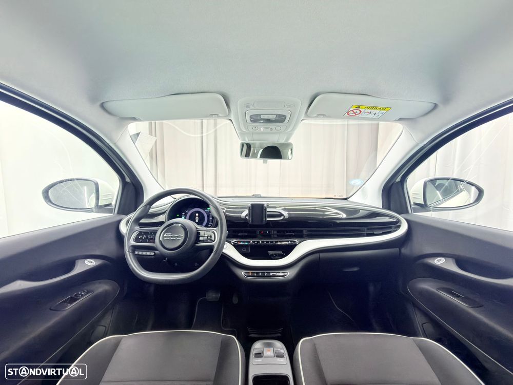 Fiat 500e Action - 12