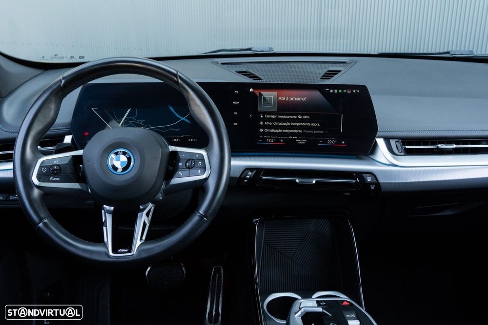 BMW iX1 xDrive30 Pack Desportivo M - 8