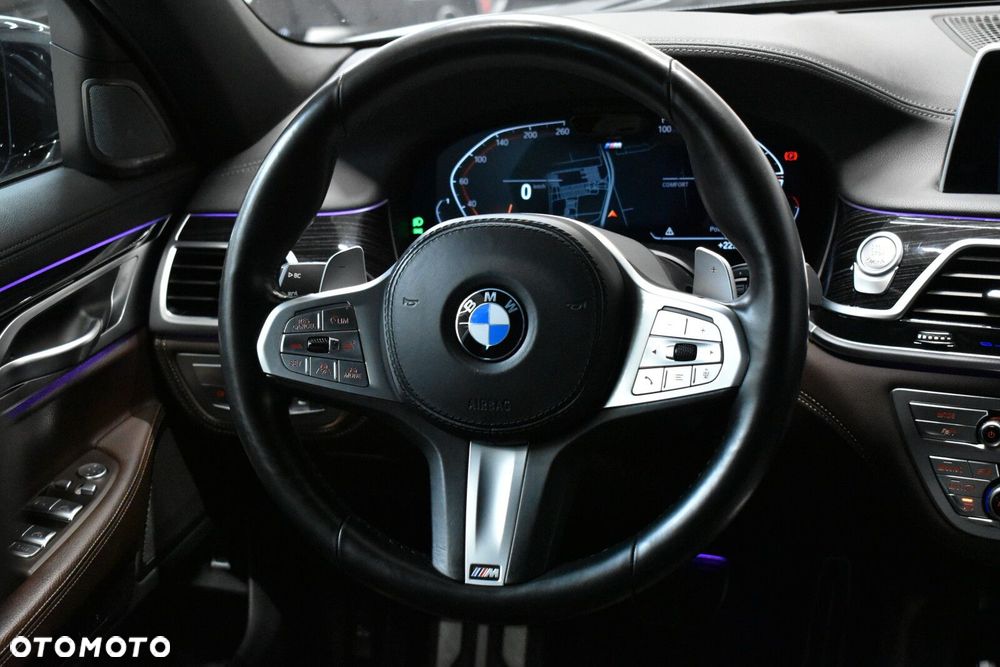 BMW Seria 7 - 17