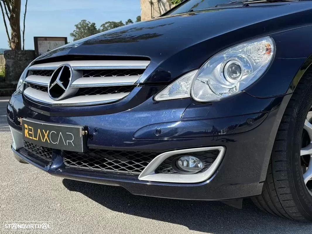 Mercedes-Benz 320 - 5