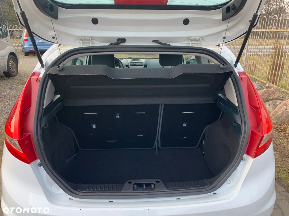 Ford Fiesta - 8