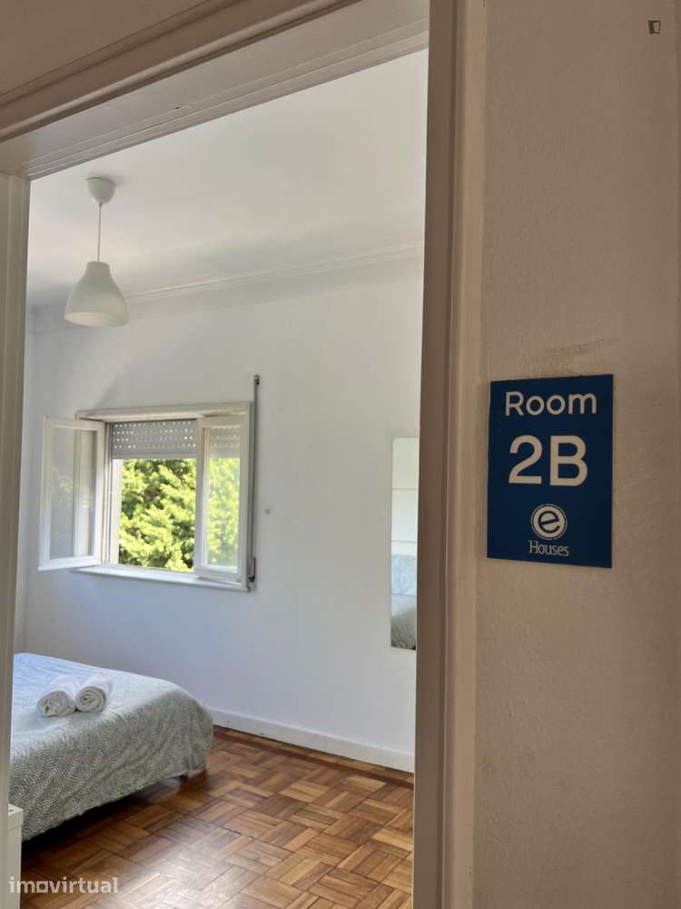 Quarto - localizado em Paranhos Porto - Grande imagem: 3/42