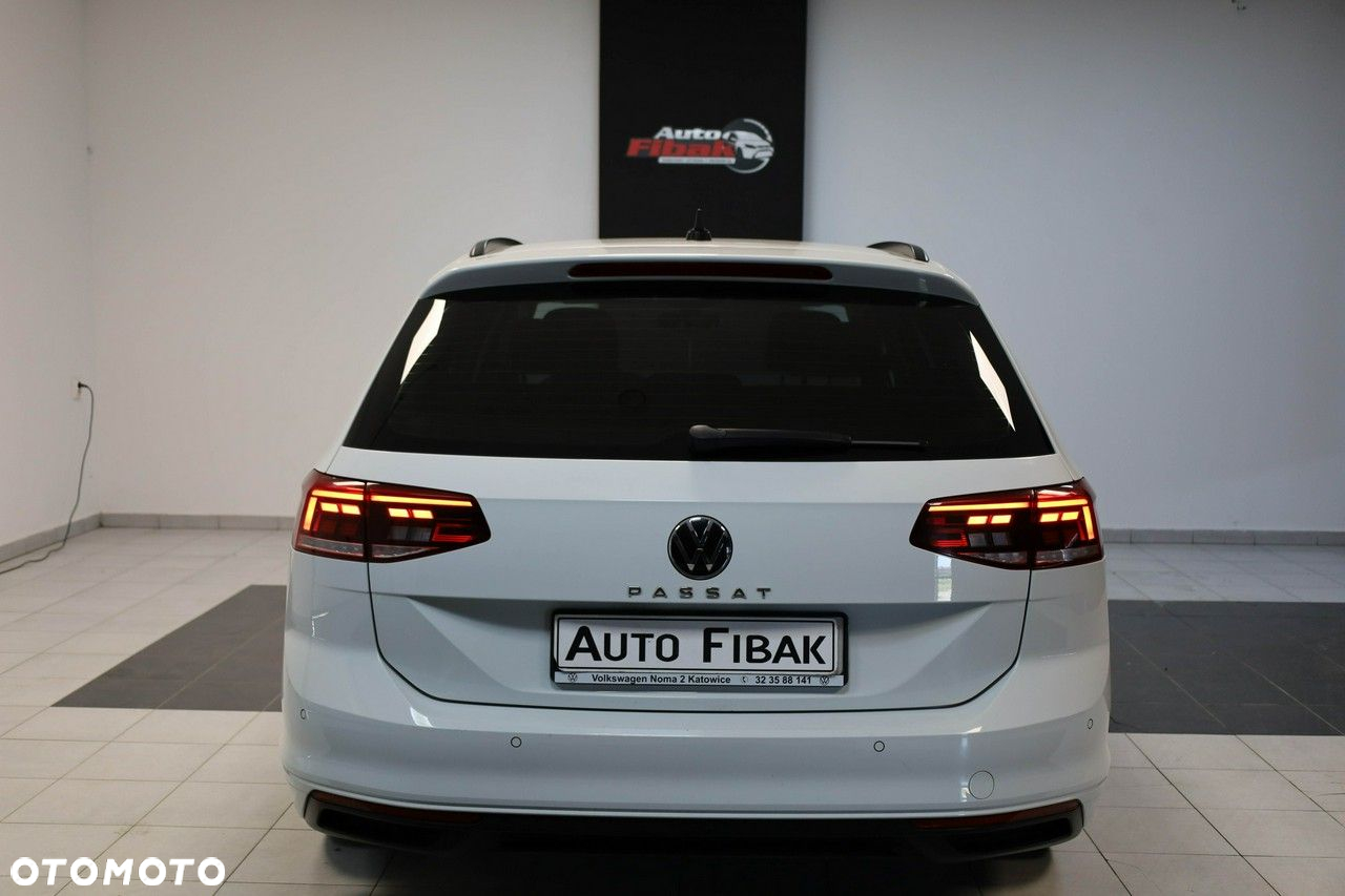 Volkswagen Passat - 9