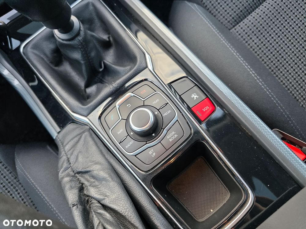 Peugeot 508 155 THP Active - 32