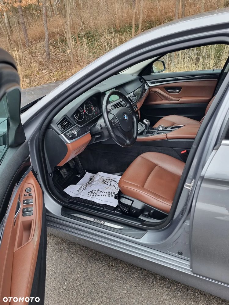 BMW Seria 5 520d - 16
