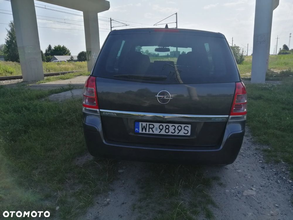 Opel Zafira - 4