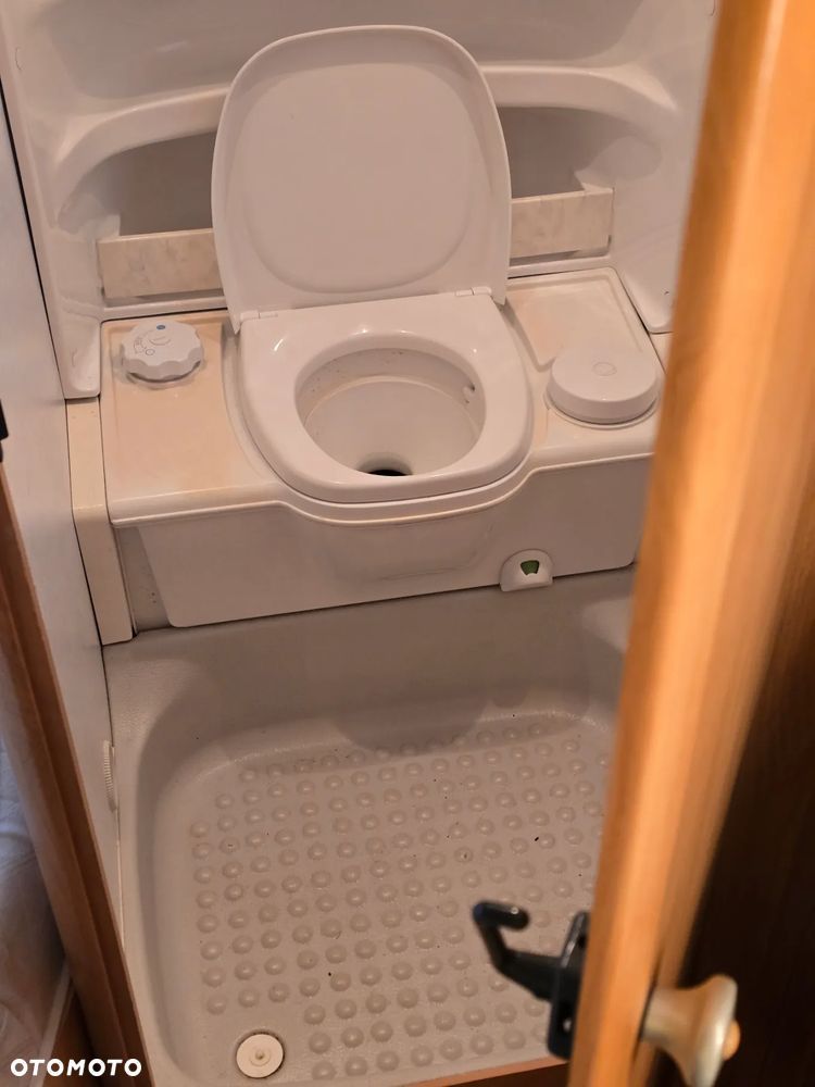 Hobby 495 UFE namiot prysznic WC przyczepa kempingowa DOSTAWA - 11