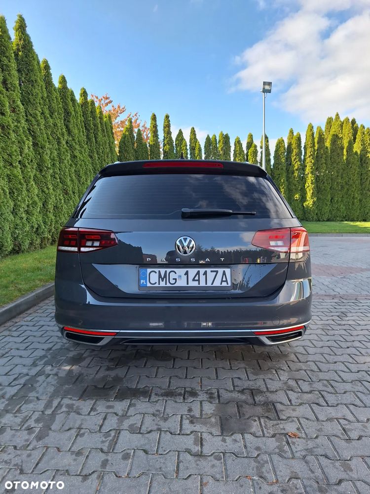Volkswagen Passat 2.0 TDI SCR Elegance DSG - 5