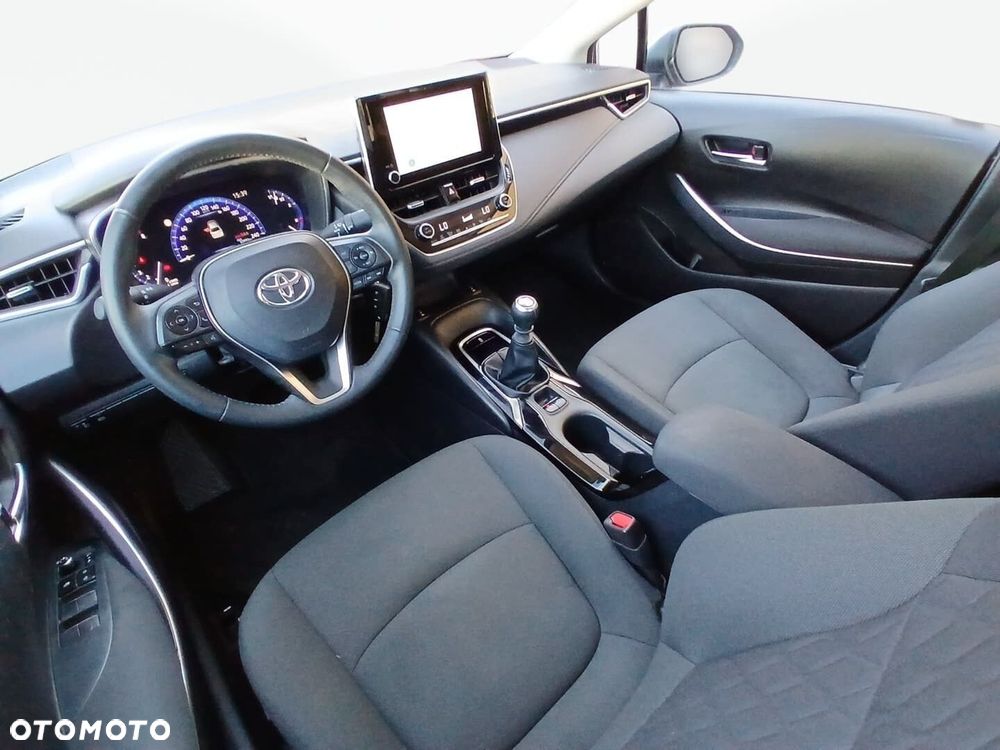 Toyota Corolla - 21
