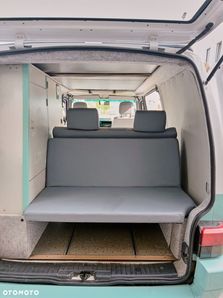 Volkswagen California - 28