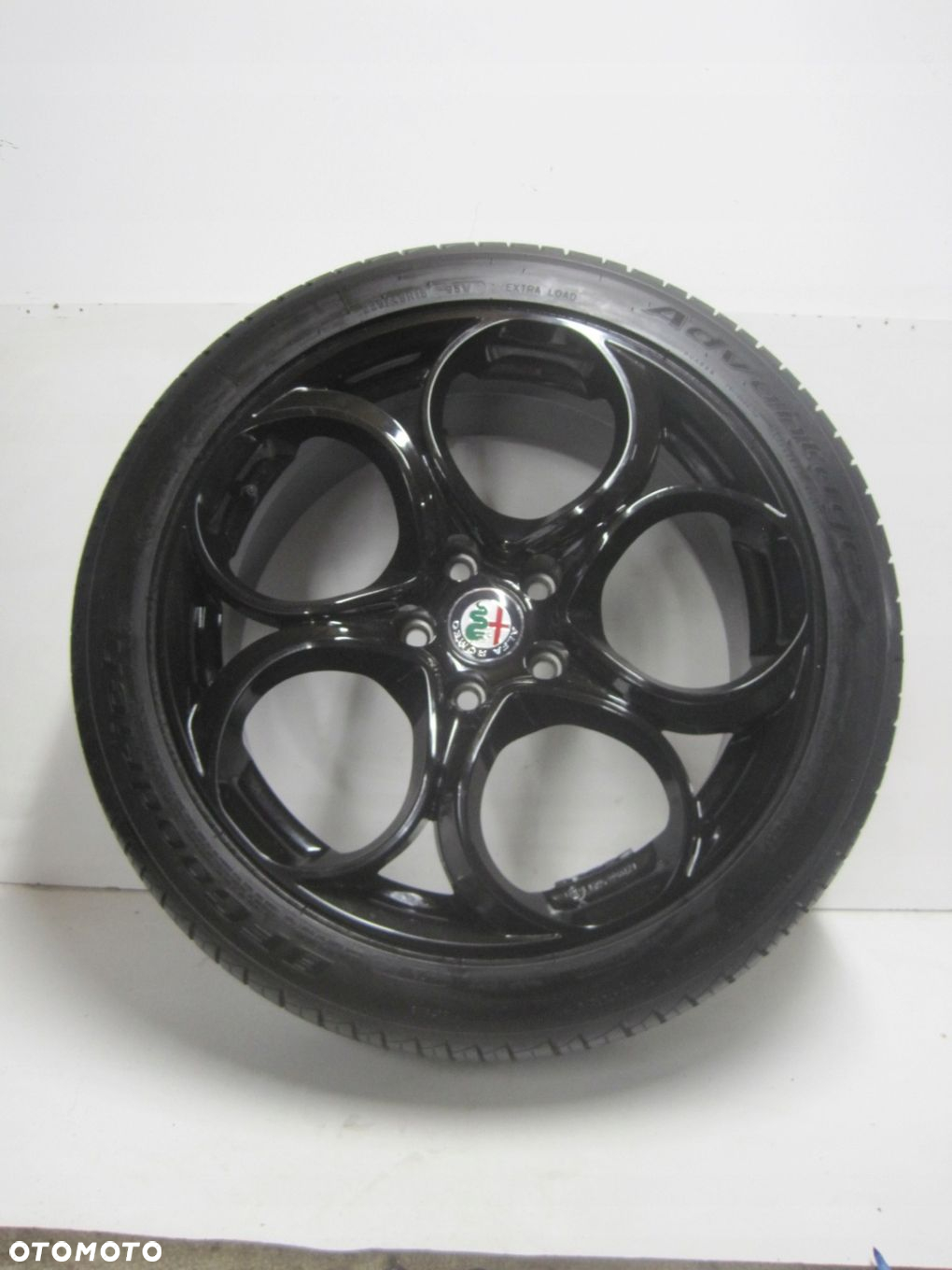 Koła felgi opony ALFA ROMEO GIULIA R18 7MM - 4
