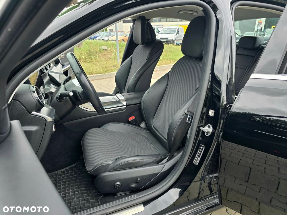 Mercedes-Benz Klasa C 220 d 9G-TRONIC - 17