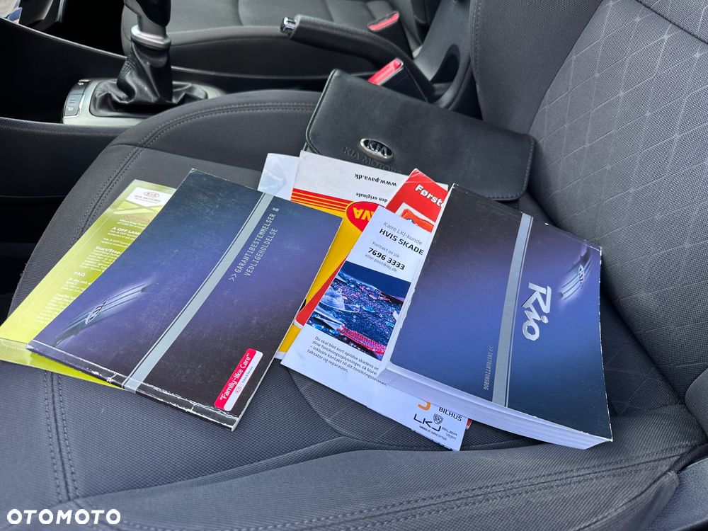Kia Rio - 20