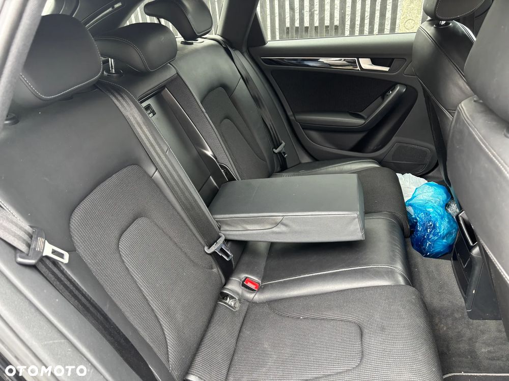 Audi A4 Avant 2.0 TDI DPF clean diesel quattro S tronic S line Sportpaket - 17