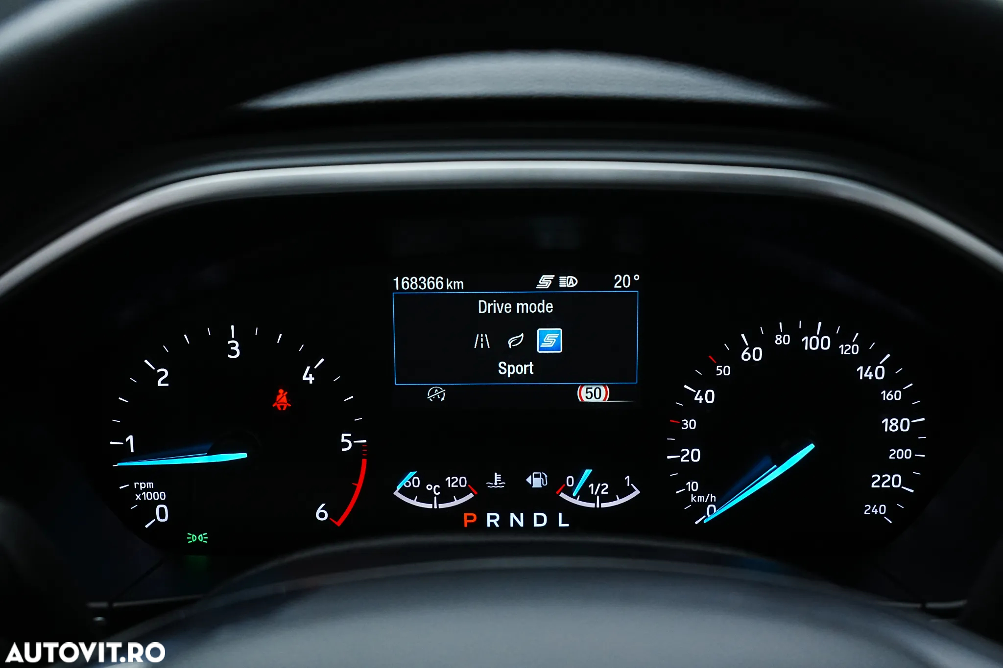 Ford Focus Turnier 1.5 EcoBlue Start-Stopp-System Aut. ACTIVE - 40