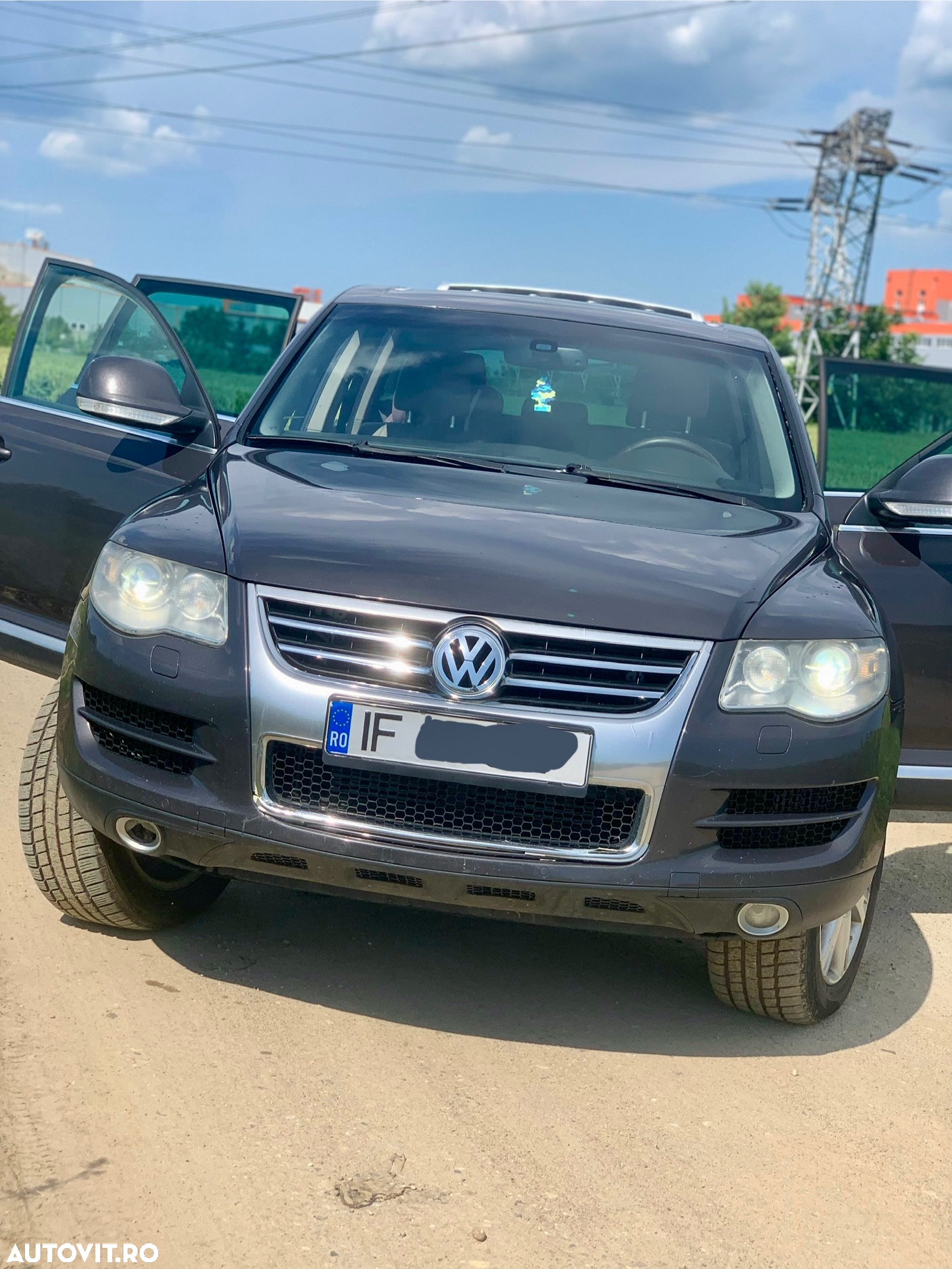 Volkswagen Touareg - 11