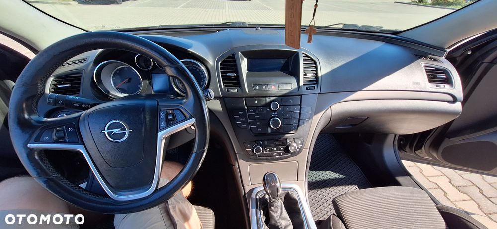 Opel Insignia 2.0 CDTI - 12