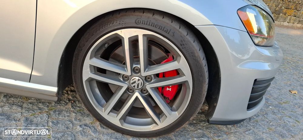 Volkswagen Golf 2.0 TSi GTi Performance — fotografia 7