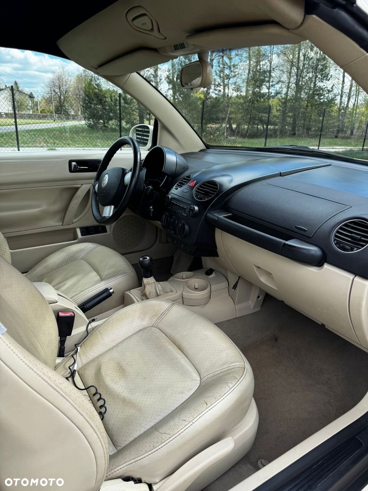 Volkswagen New Beetle 1.8 - 11