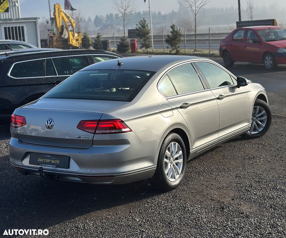 Volkswagen Passat - 26