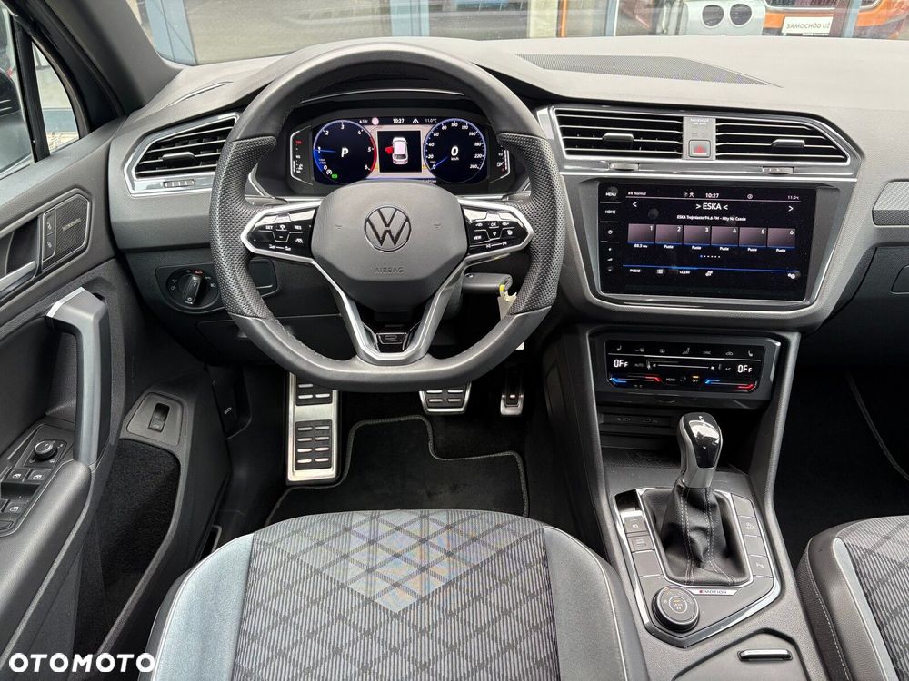 Volkswagen Tiguan - 11