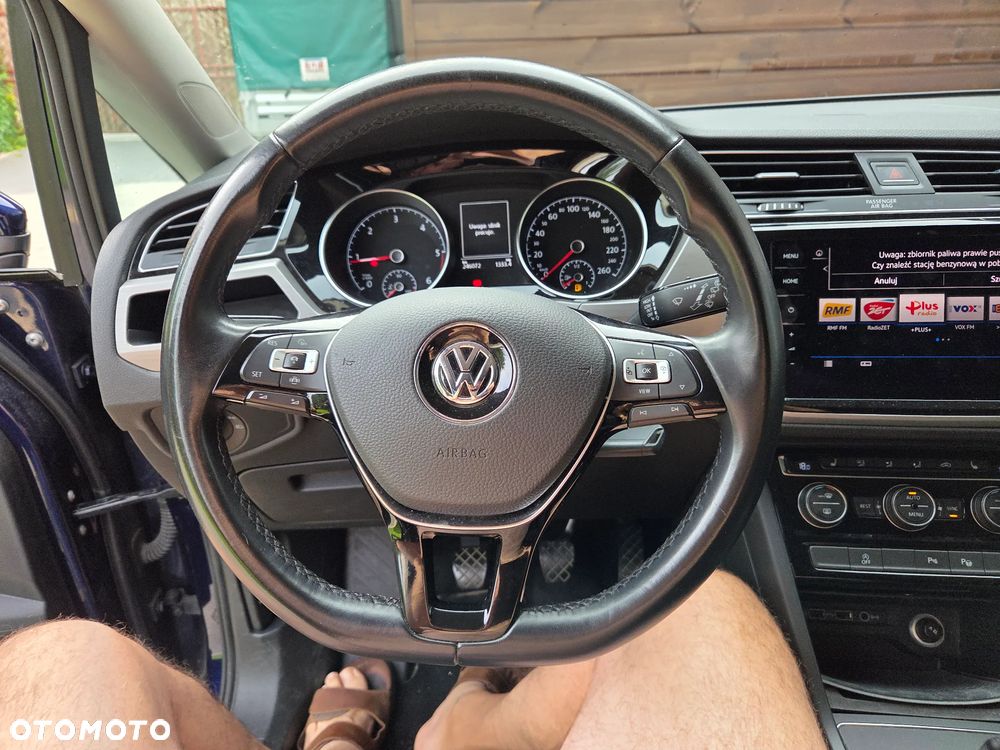Volkswagen Touran 2.0 TDI SCR UNITED - 22